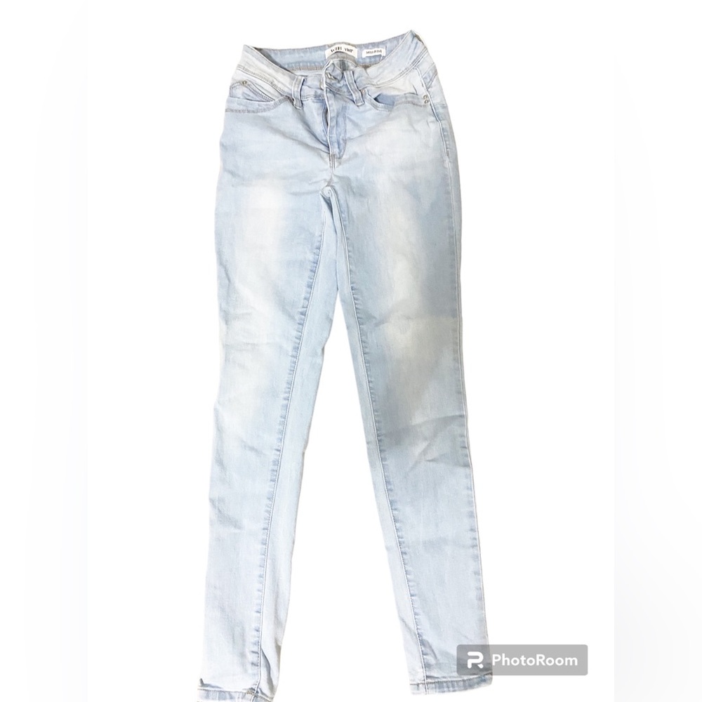 Mid rise light blue jeans